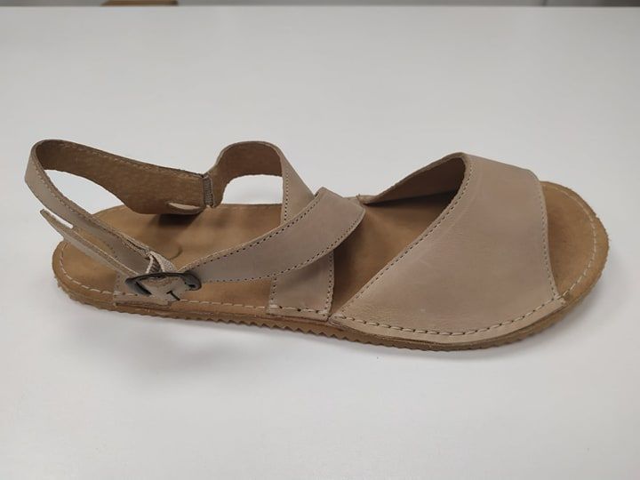 Barefoot kožené sandále béžové 02