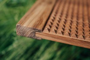 Dřevěná masážní deska detail 1