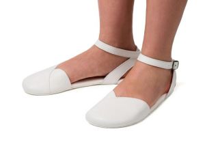 Dámské Ahinsa shoes střevíčky Ballerina bílé na noze